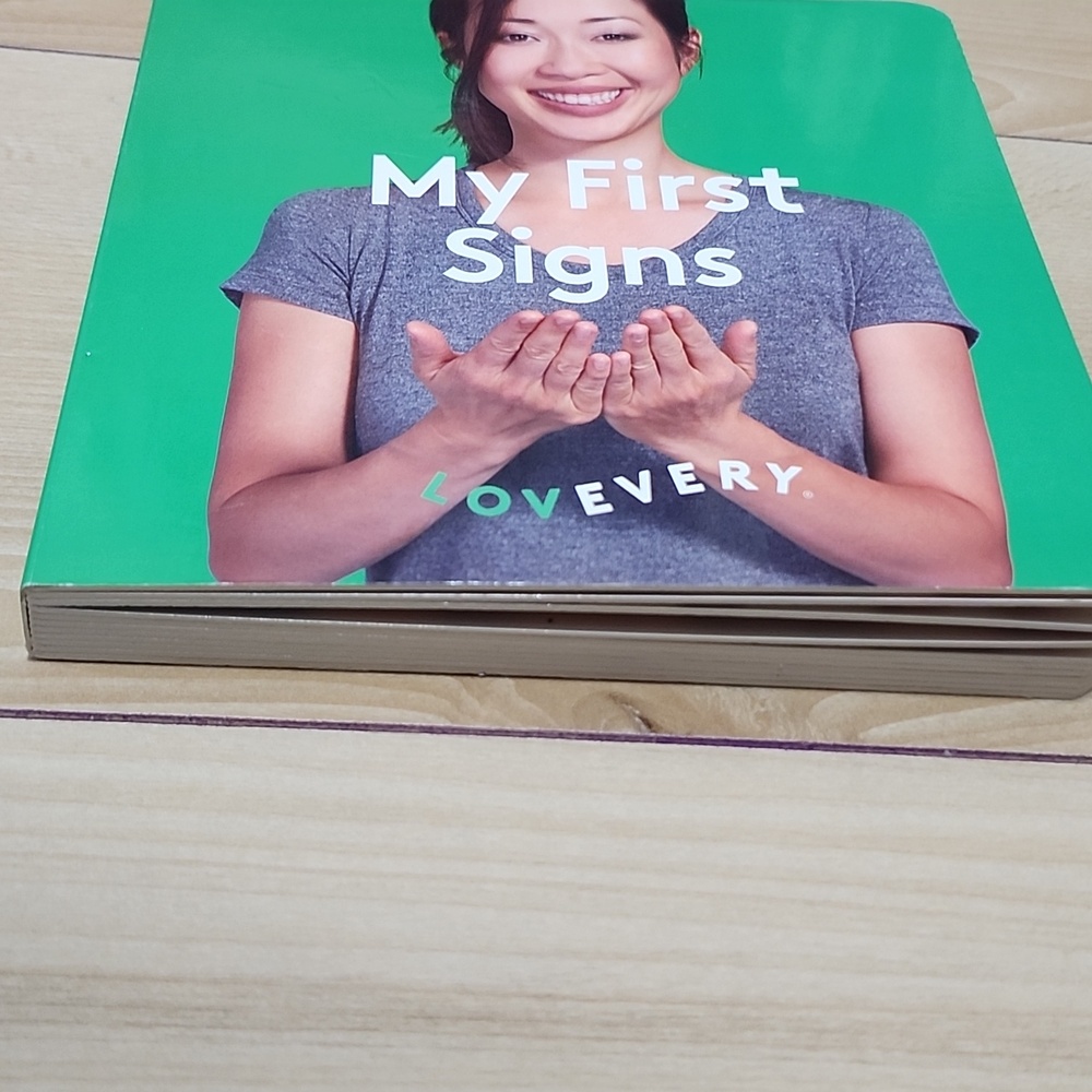 Lovevery My First Signs Book - Picture 4 of 4